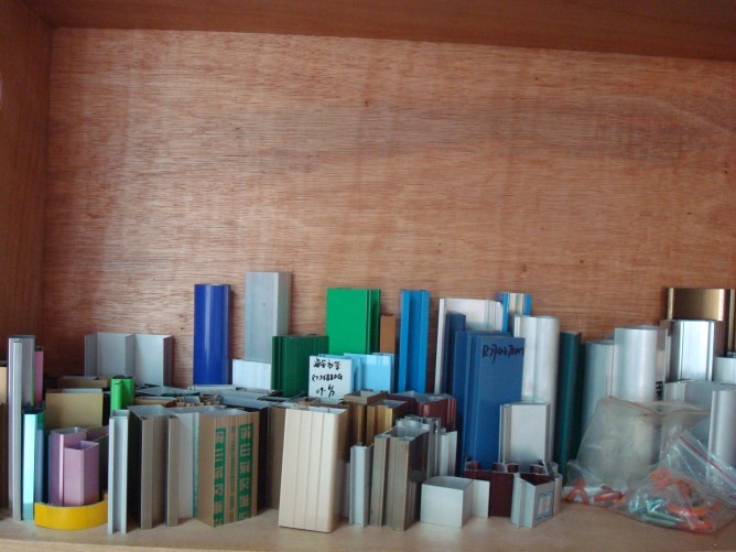 工業(yè)鋁型材 衛(wèi)浴鋁材 櫥柜鋁材 家具鋁型材