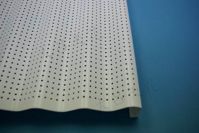  波紋幕墻 波紋氟碳鋁單板