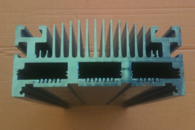 供應氧化梳子散熱器