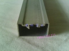 上海浙江鋁線槽鋁卡槽鋁合金橋架擠壓生產