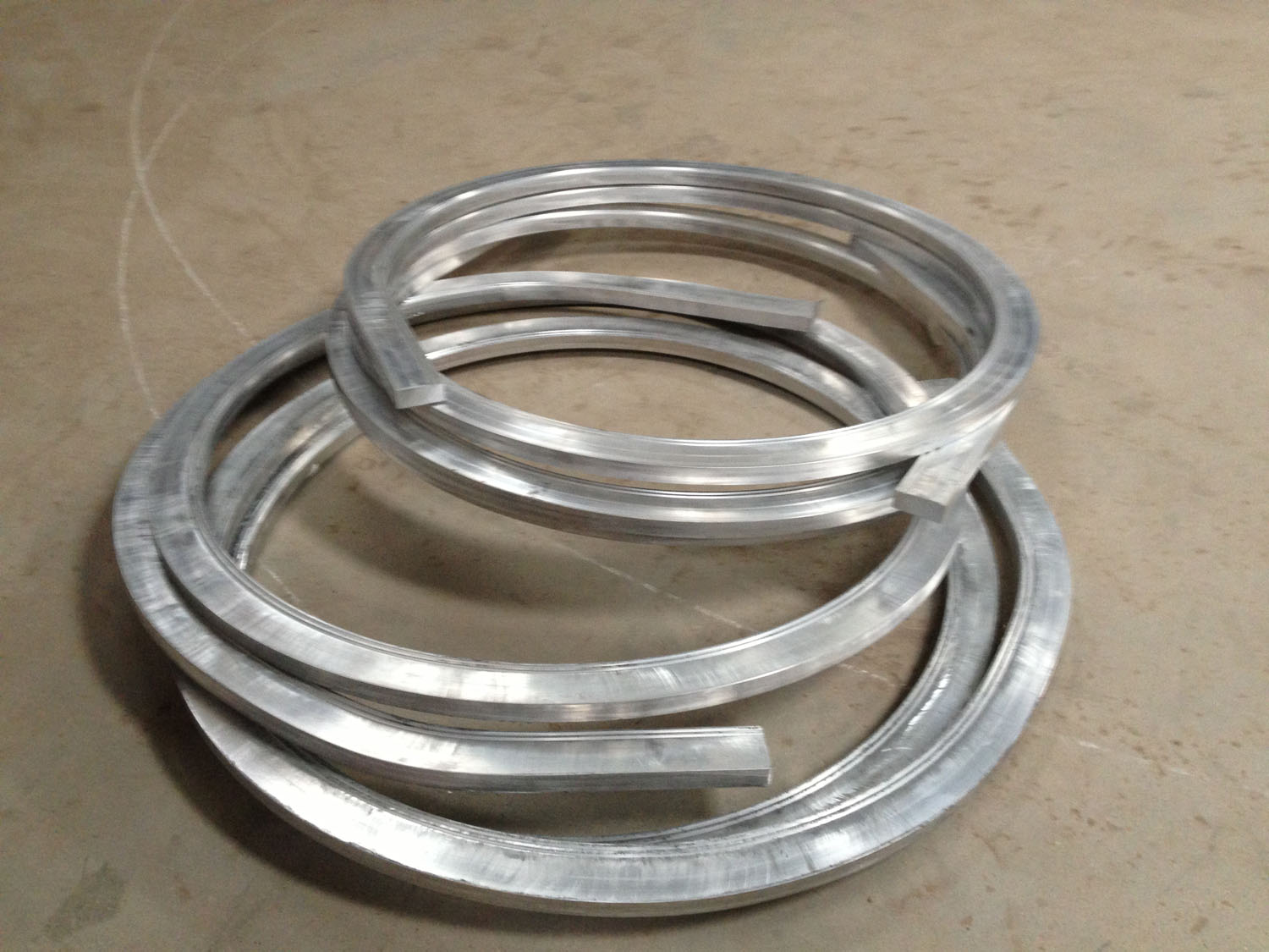 精準(zhǔn)供應(yīng) 拉彎鋁材 彎圓鋁材 深加工鋁材